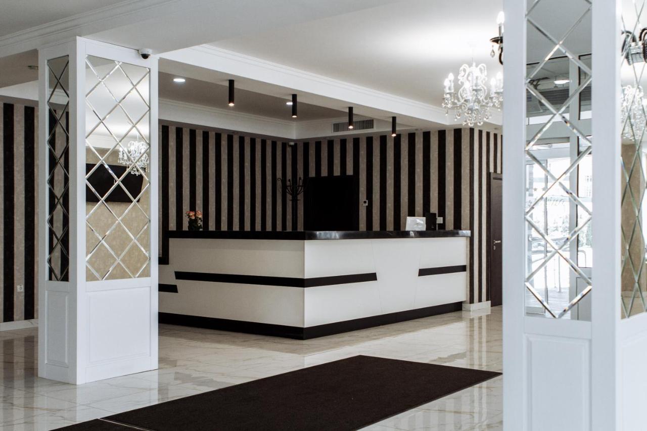 Congress Hotel Verhovina Petropavlovskaya Borshchagovka Ngoại thất bức ảnh