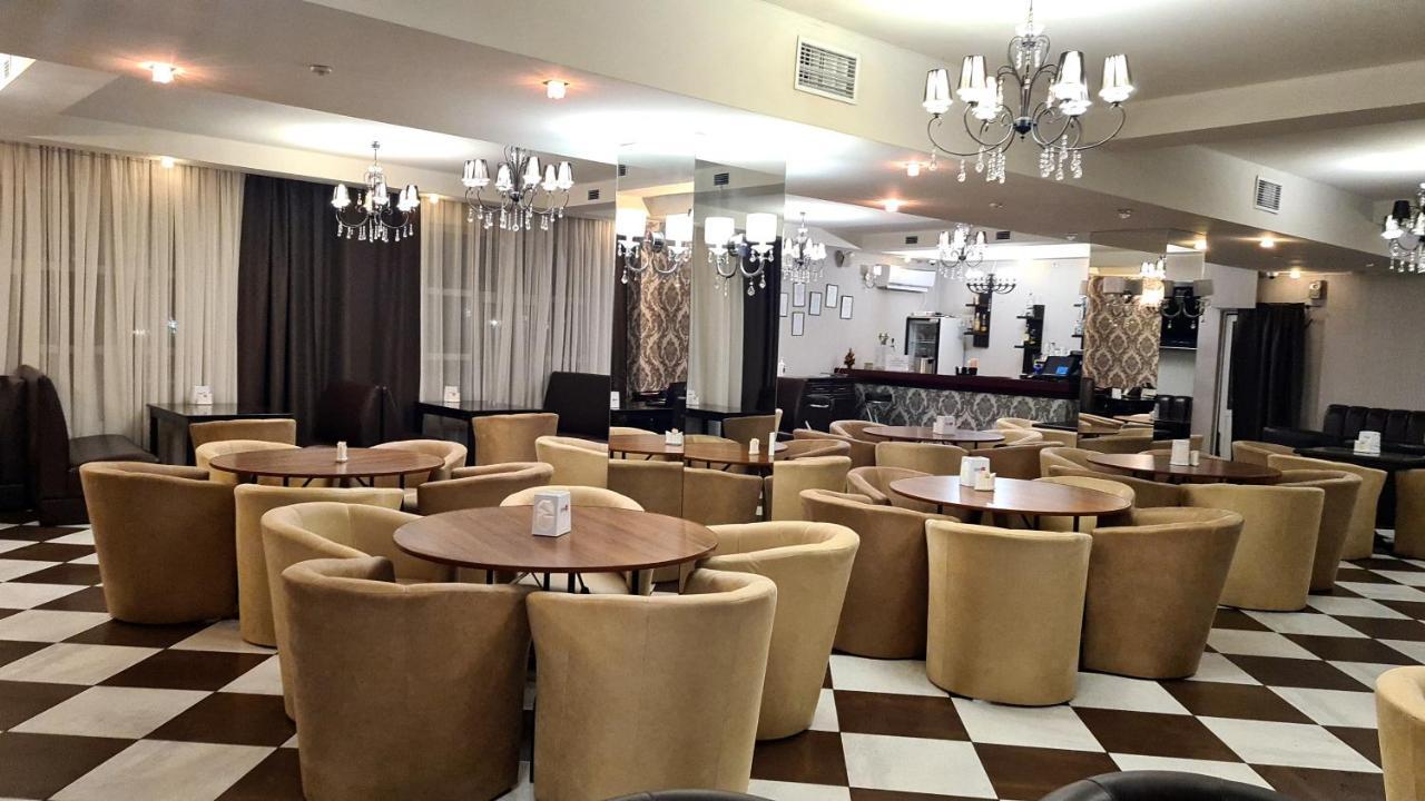 Congress Hotel Verhovina Petropavlovskaya Borshchagovka Ngoại thất bức ảnh