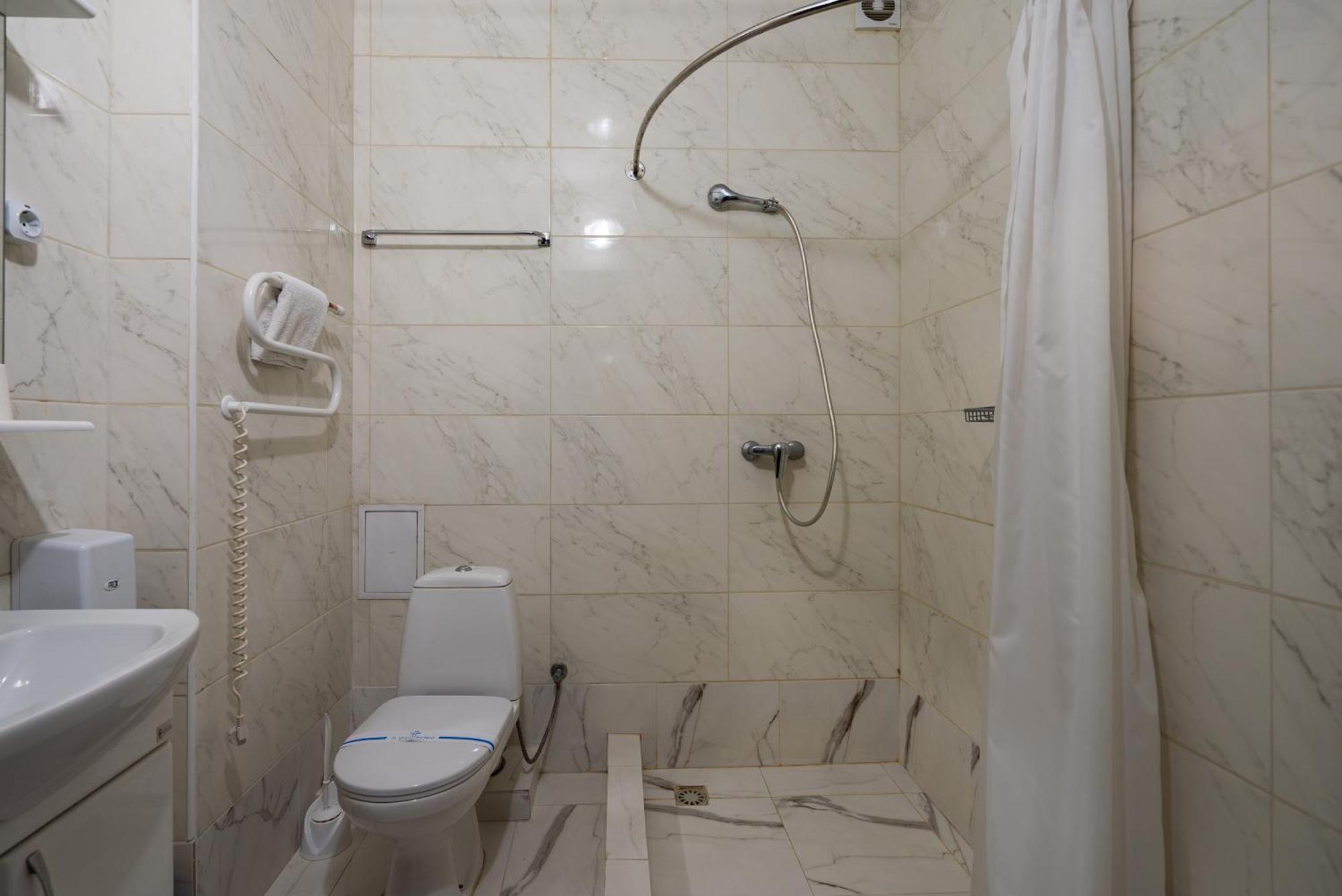 Congress Hotel Verhovina Petropavlovskaya Borshchagovka Ngoại thất bức ảnh