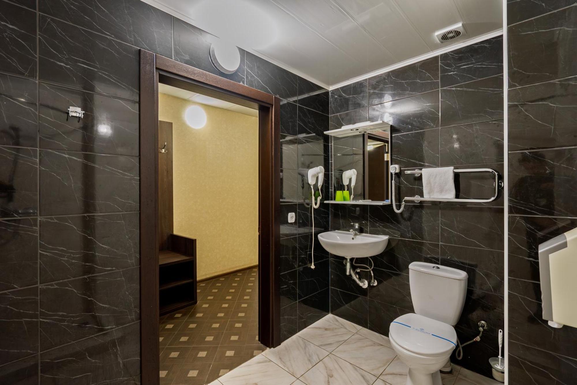 Congress Hotel Verhovina Petropavlovskaya Borshchagovka Ngoại thất bức ảnh