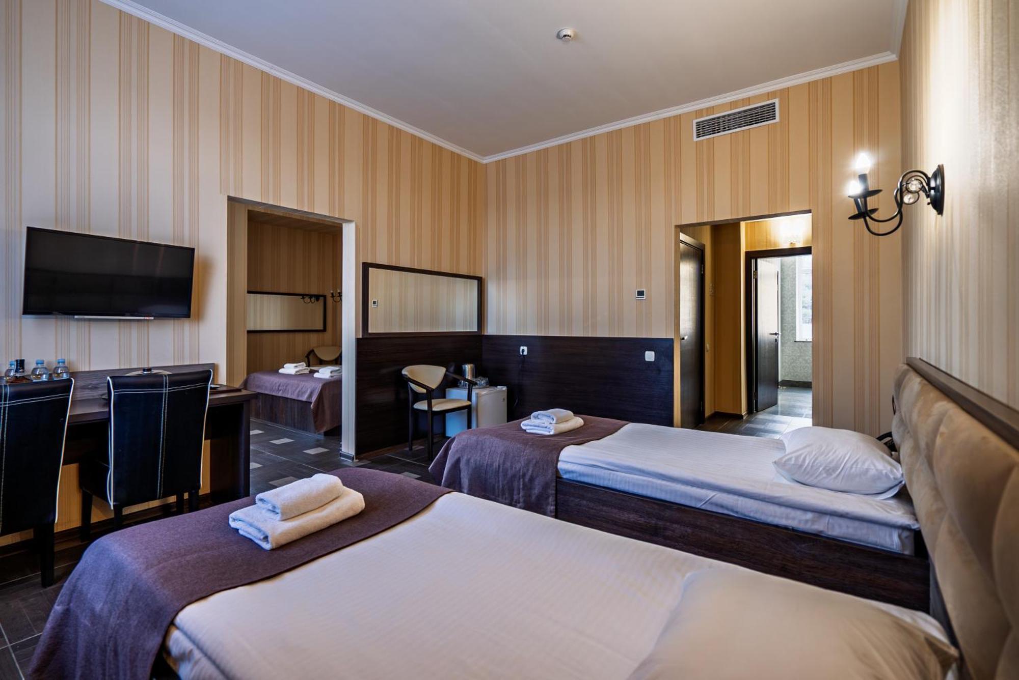 Congress Hotel Verhovina Petropavlovskaya Borshchagovka Ngoại thất bức ảnh