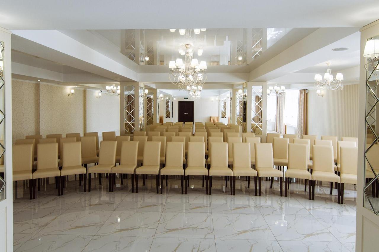 Congress Hotel Verhovina Petropavlovskaya Borshchagovka Ngoại thất bức ảnh