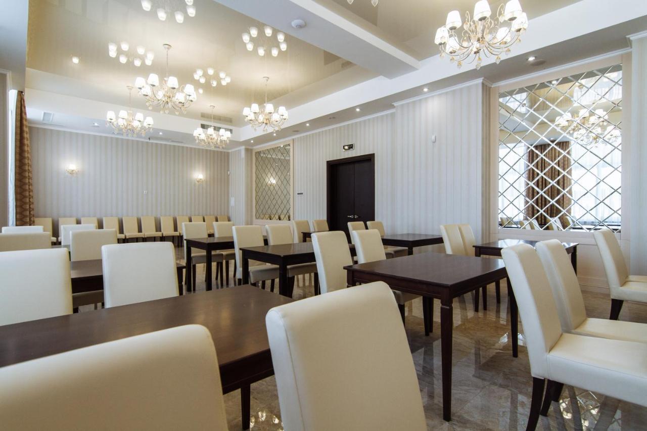 Congress Hotel Verhovina Petropavlovskaya Borshchagovka Ngoại thất bức ảnh