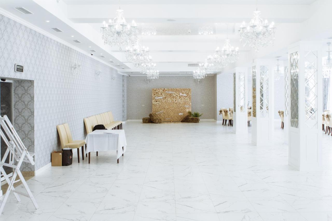 Congress Hotel Verhovina Petropavlovskaya Borshchagovka Ngoại thất bức ảnh