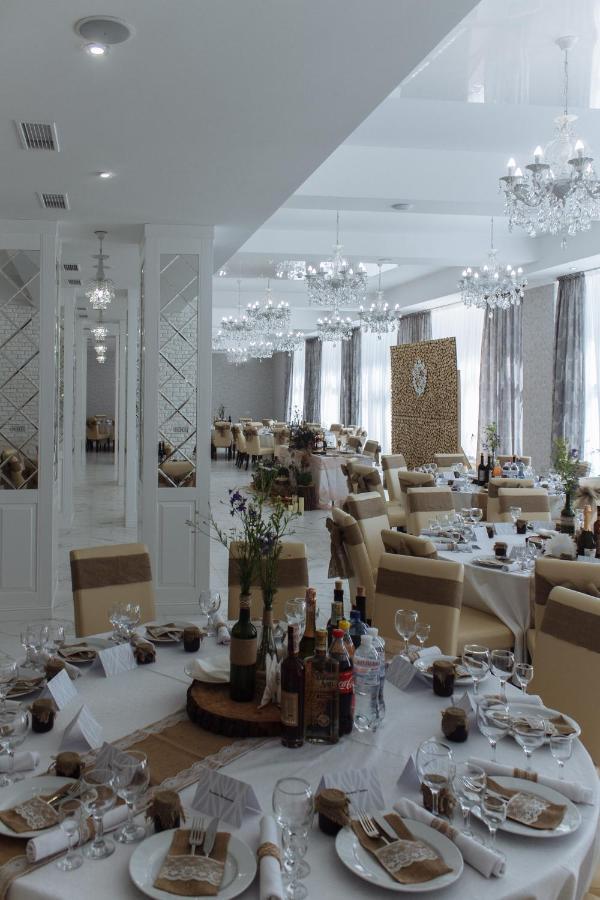 Congress Hotel Verhovina Petropavlovskaya Borshchagovka Ngoại thất bức ảnh